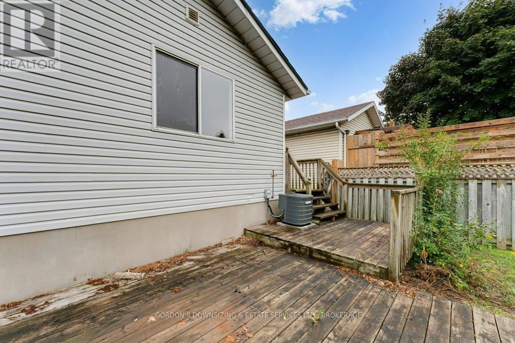 464 Freeman Crescent, Kingston (Kingston East (Incl Barret Crt)), Ontario  K7K 7C8 - Photo 40 - X12522034