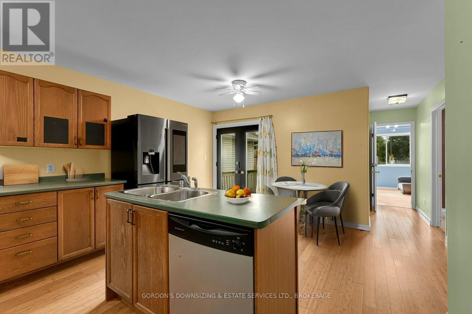 464 Freeman Crescent, Kingston (Kingston East (Incl Barret Crt)), Ontario  K7K 7C8 - Photo 8 - X12522034