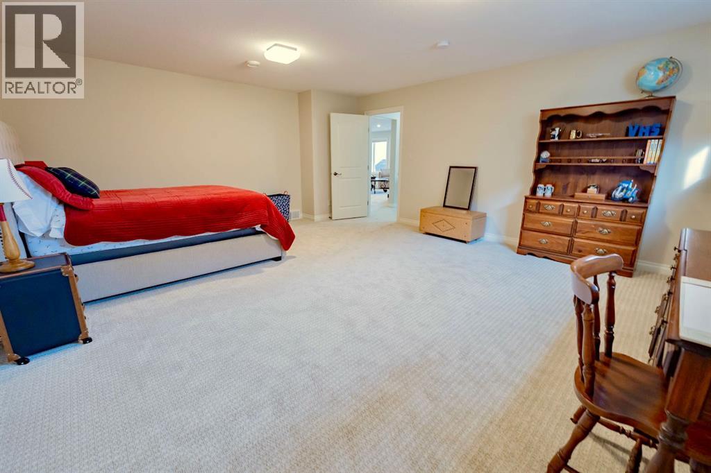 15 Chinook Heights S, Lethbridge, Alberta  T1K 6T6 - Photo 34 - A2268796