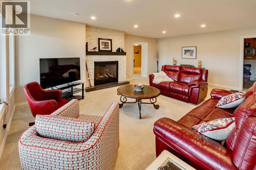 15 Chinook Heights S, Lethbridge, Alberta  T1K 6T6 - Photo 30 - A2268796