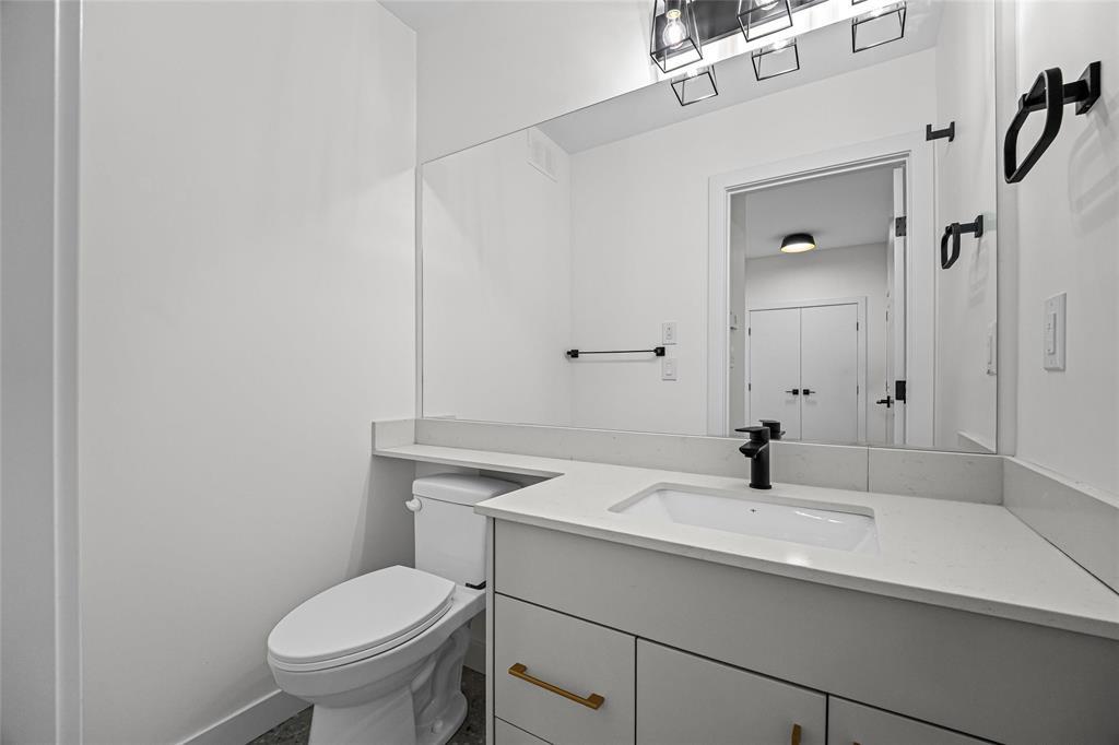 313 Numeracy Lane, Winnipeg, Manitoba  R2P 3A6 - Photo 11 - 202528037