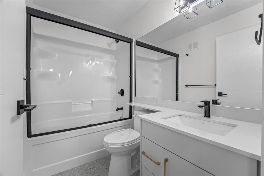 313 Numeracy Lane, Winnipeg, Manitoba  R2P 3A6 - Photo 21 - 202528037