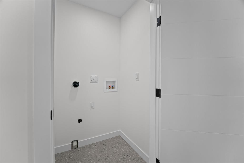 313 Numeracy Lane, Winnipeg, Manitoba  R2P 3A6 - Photo 24 - 202528037