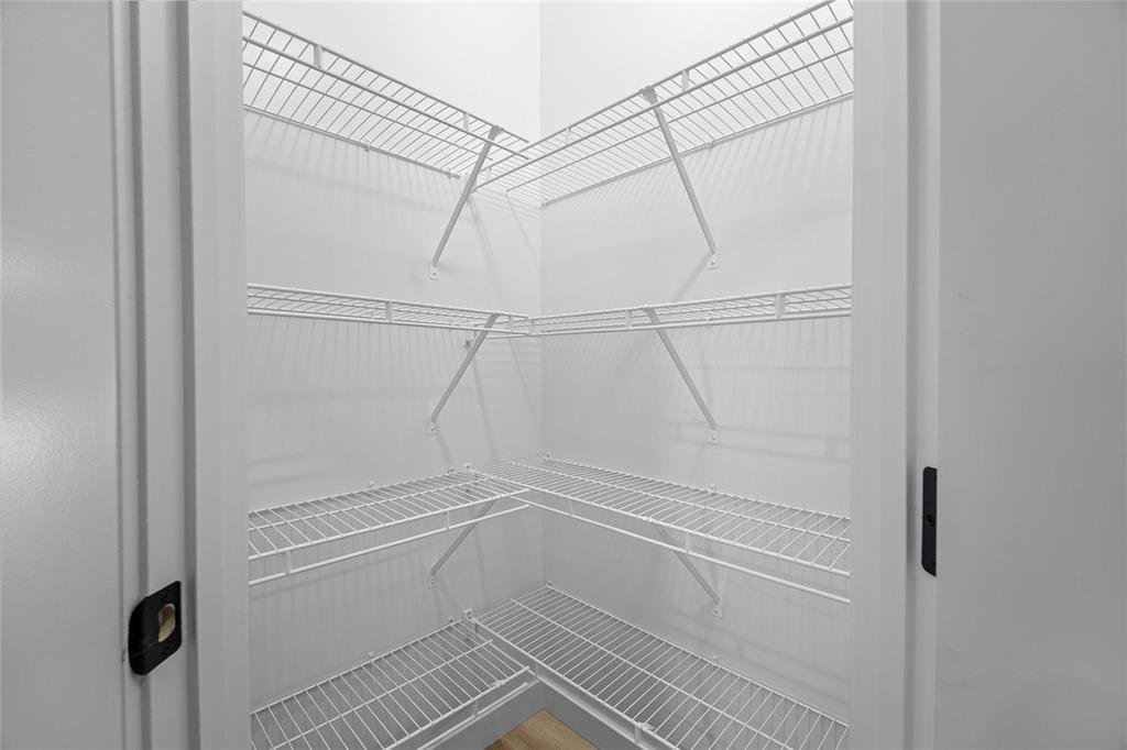 313 Numeracy Lane, Winnipeg, Manitoba  R2P 3A6 - Photo 9 - 202528037