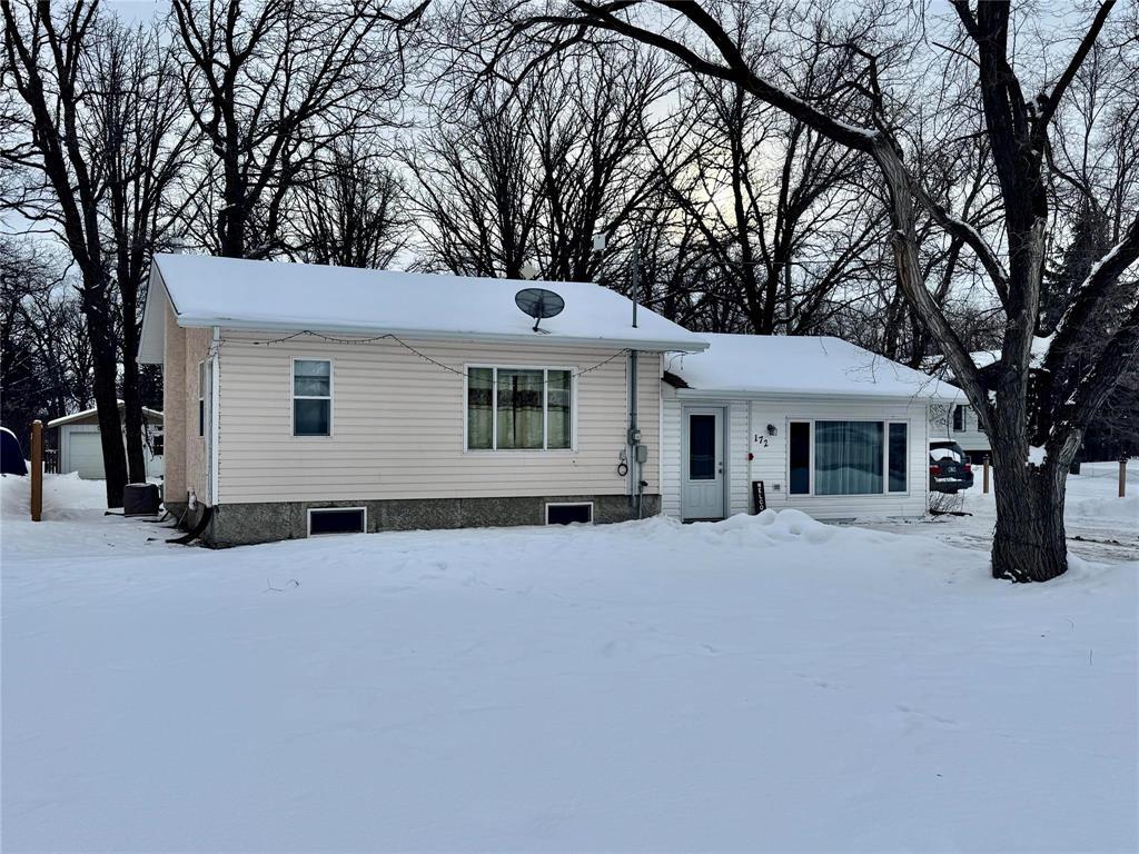 172 52 Highway, Mitchell, Manitoba  R5G 1H3 - Photo 0 - 202528066