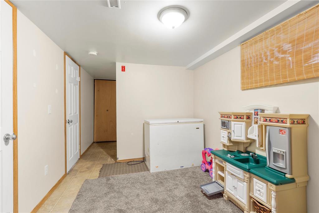 172 52 Highway, Mitchell, Manitoba  R5G 1H3 - Photo 16 - 202528066