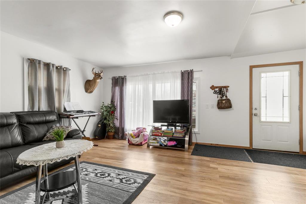 172 52 Highway, Mitchell, Manitoba  R5G 1H3 - Photo 5 - 202528066