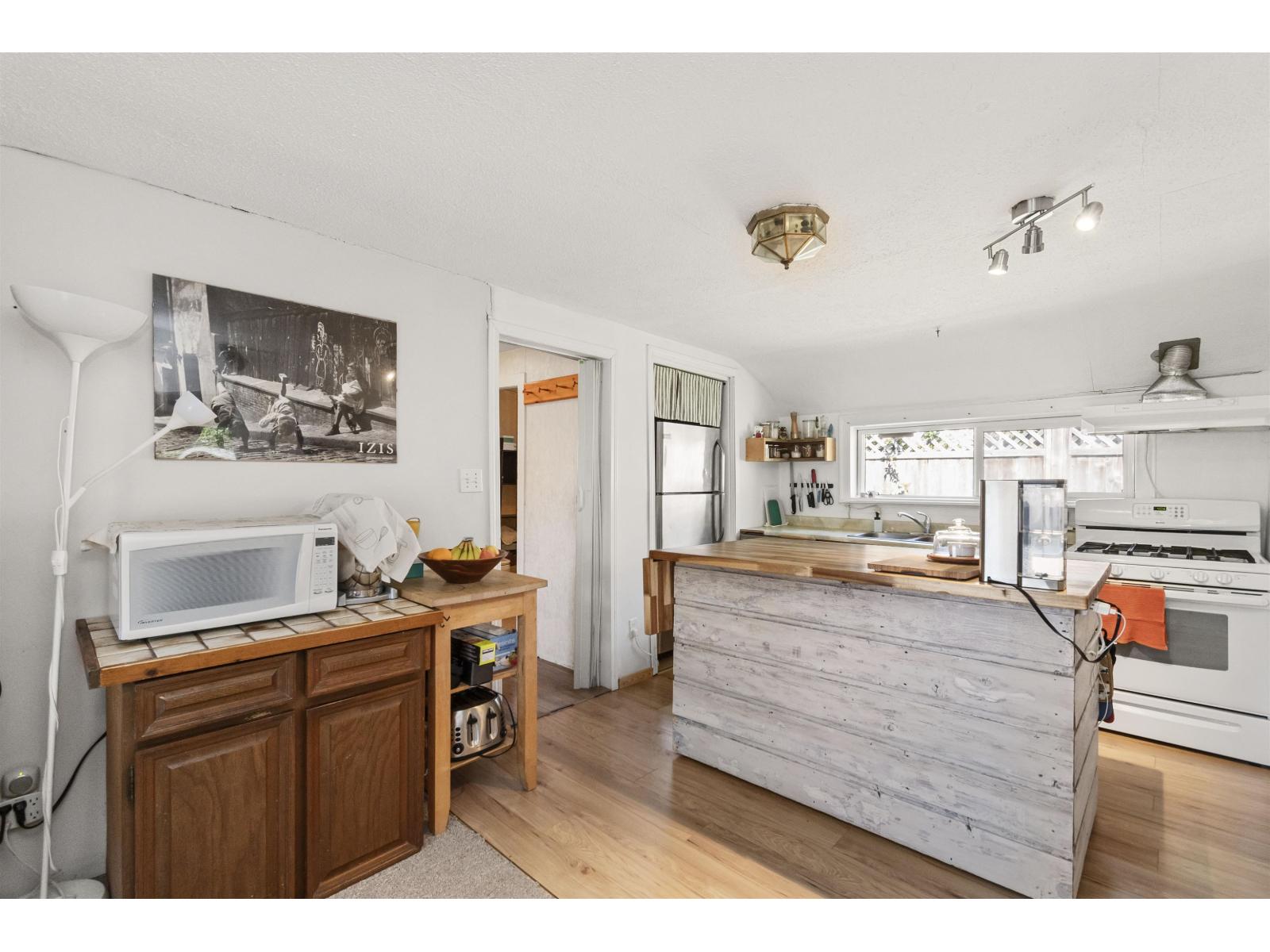 42259 Yarrow Central Road, Yarrow, Yarrow, British Columbia  V2R 5E3 - Photo 8 - R3018834