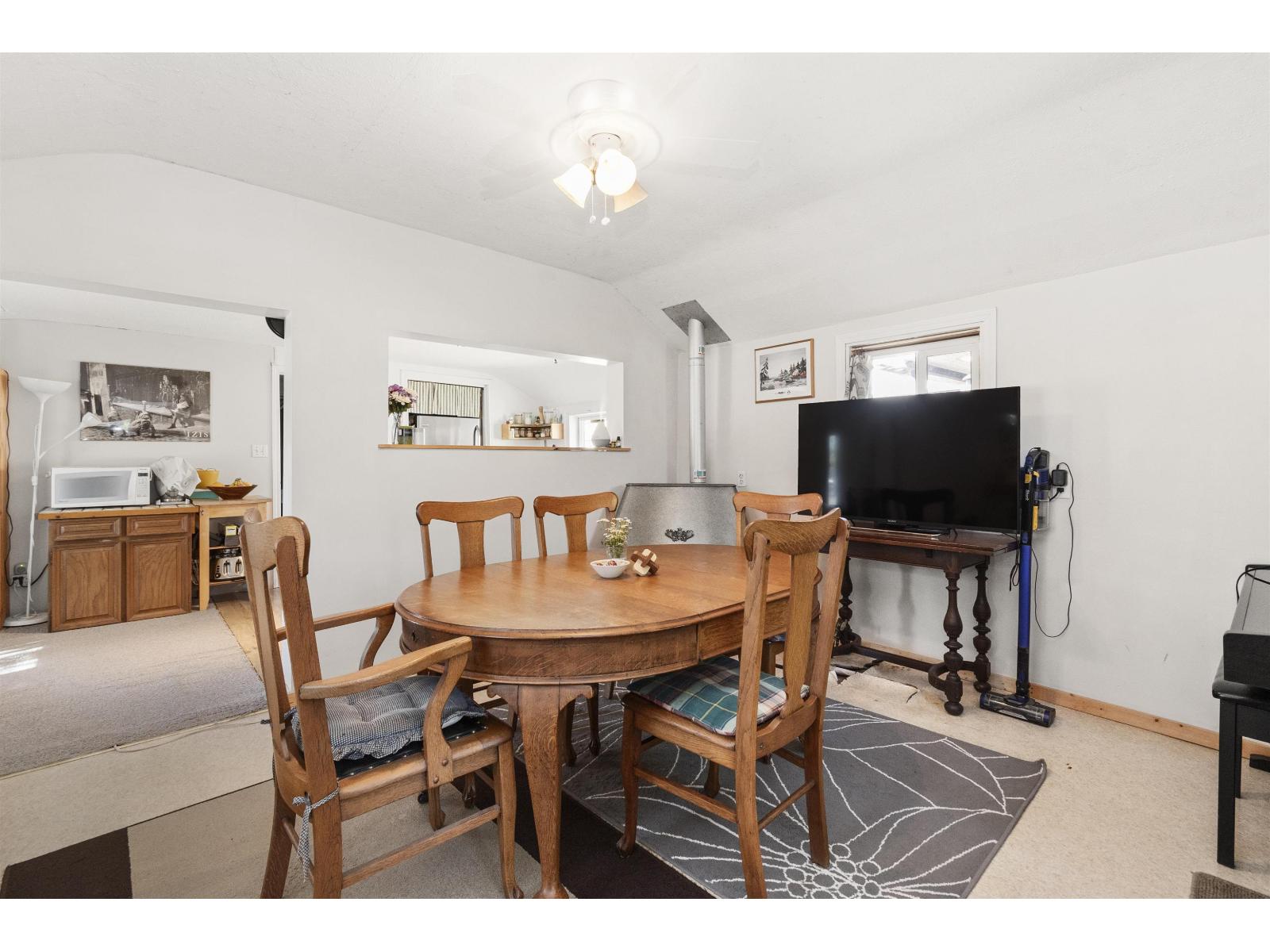 42259 Yarrow Central Road, Yarrow, Yarrow, British Columbia  V2R 5E3 - Photo 6 - R3018834