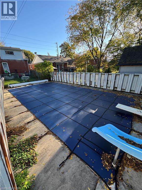 304 Park Street, Hamilton, Ontario  L9H 1Y9 - Photo 5 - 40786582