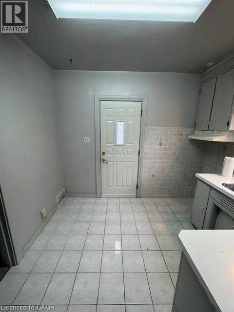 304 Park Street, Hamilton, Ontario  L9H 1Y9 - Photo 12 - 40786582