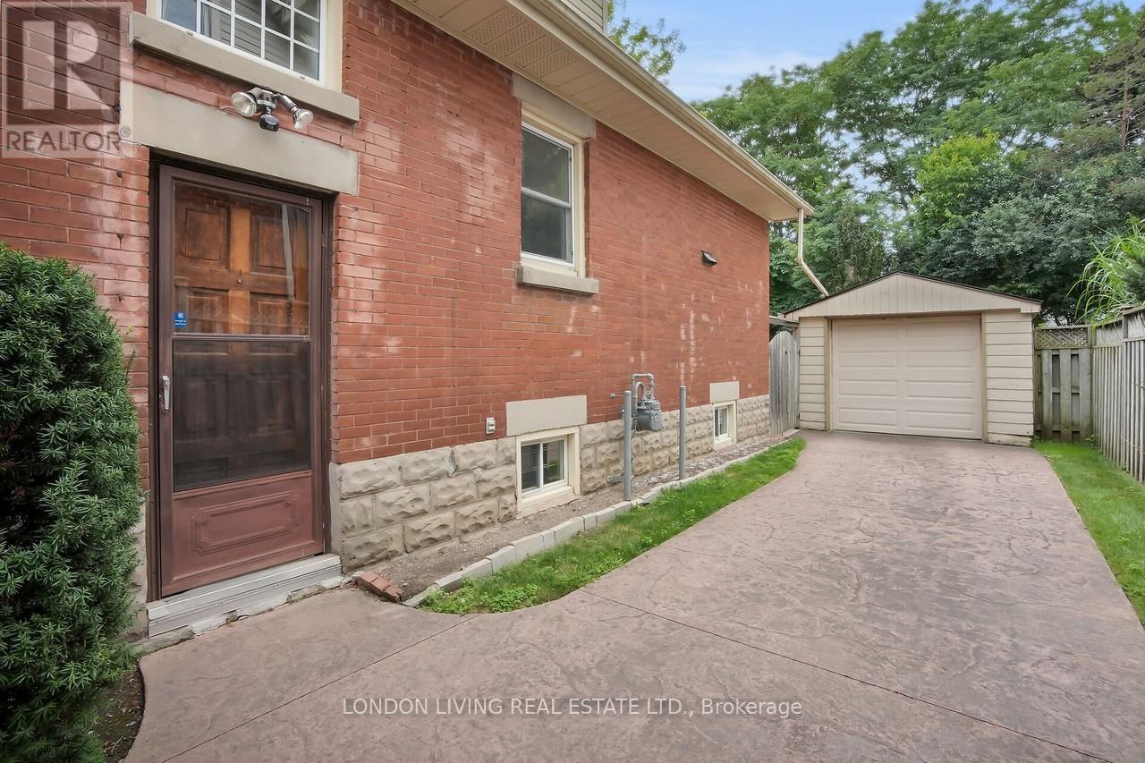 111 Garfield Avenue, London South (South F), Ontario  N6C 2B7 - Photo 11 - X12521936