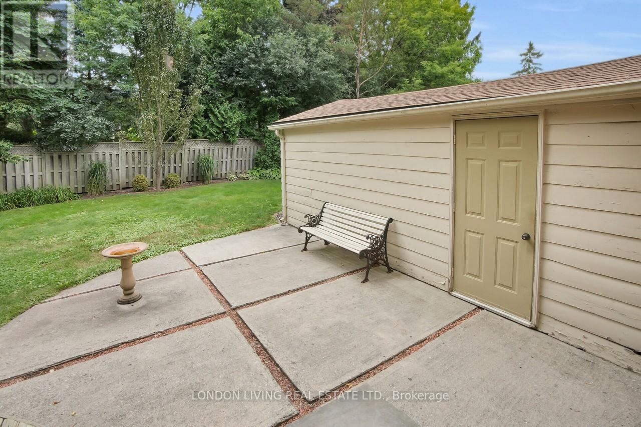 111 Garfield Avenue, London South (South F), Ontario  N6C 2B7 - Photo 14 - X12521936