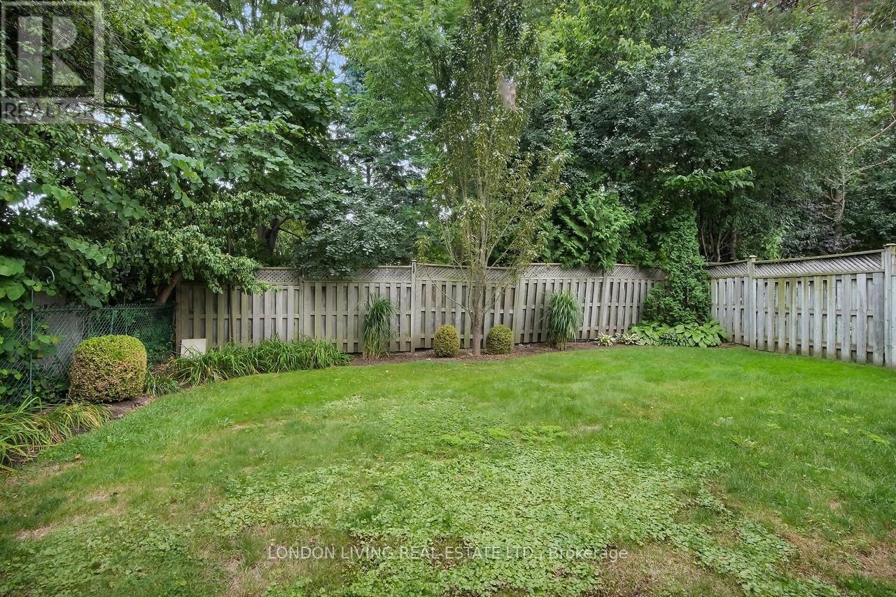 111 Garfield Avenue, London South (South F), Ontario  N6C 2B7 - Photo 15 - X12521936