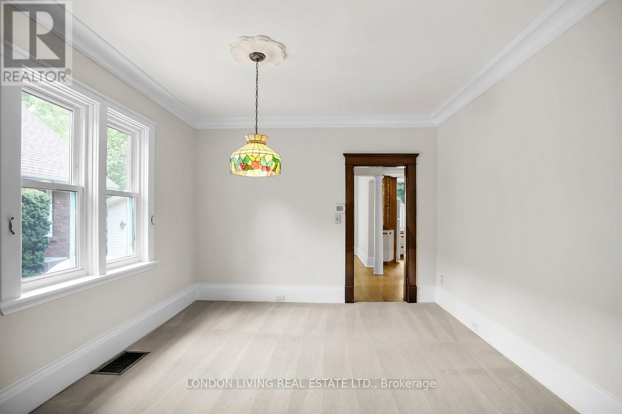 111 Garfield Avenue, London South (South F), Ontario  N6C 2B7 - Photo 23 - X12521936