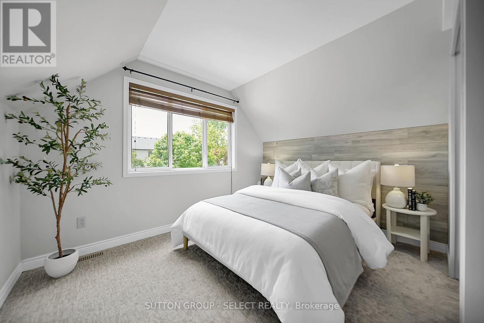 2617 Queens Street, Strathroy-Caradoc, Ontario  N0L 1W0 - Photo 25 - X12521942