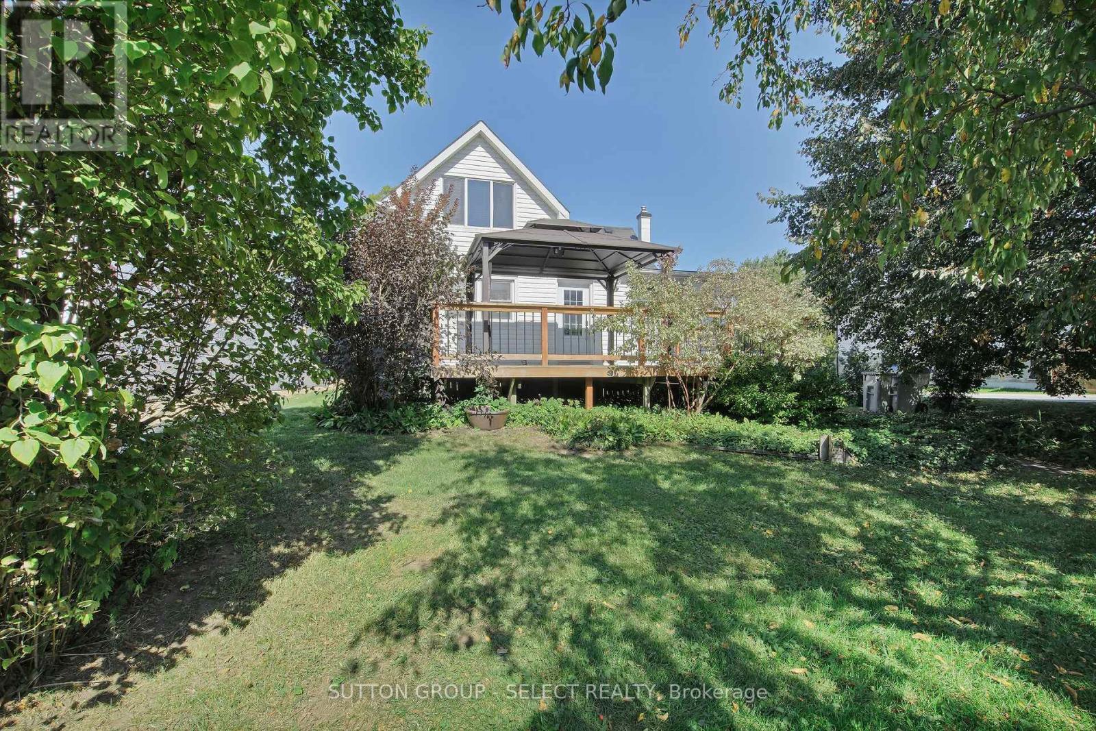 2617 Queens Street, Strathroy-Caradoc, Ontario  N0L 1W0 - Photo 34 - X12521942