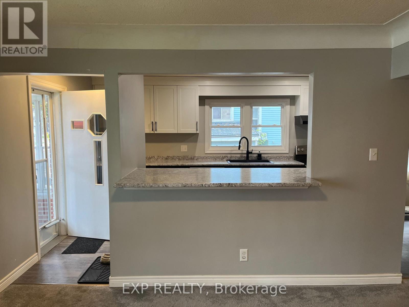 30 Stewart Street, Kitchener, Ontario N2G 2E4 - Photo 11 - X12522040