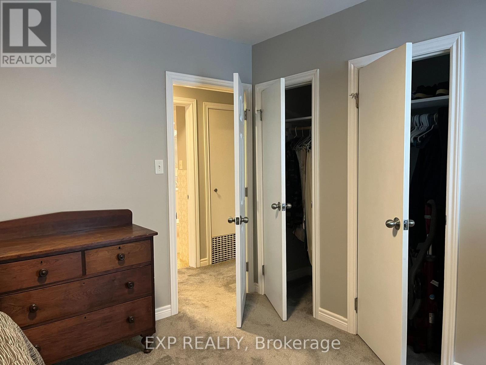 30 Stewart Street, Kitchener, Ontario N2G 2E4 - Photo 19 - X12522040