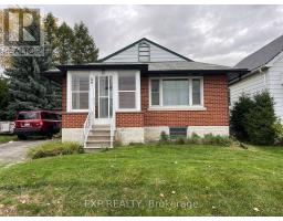 30 STEWART STREET, Kitchener, Ontario