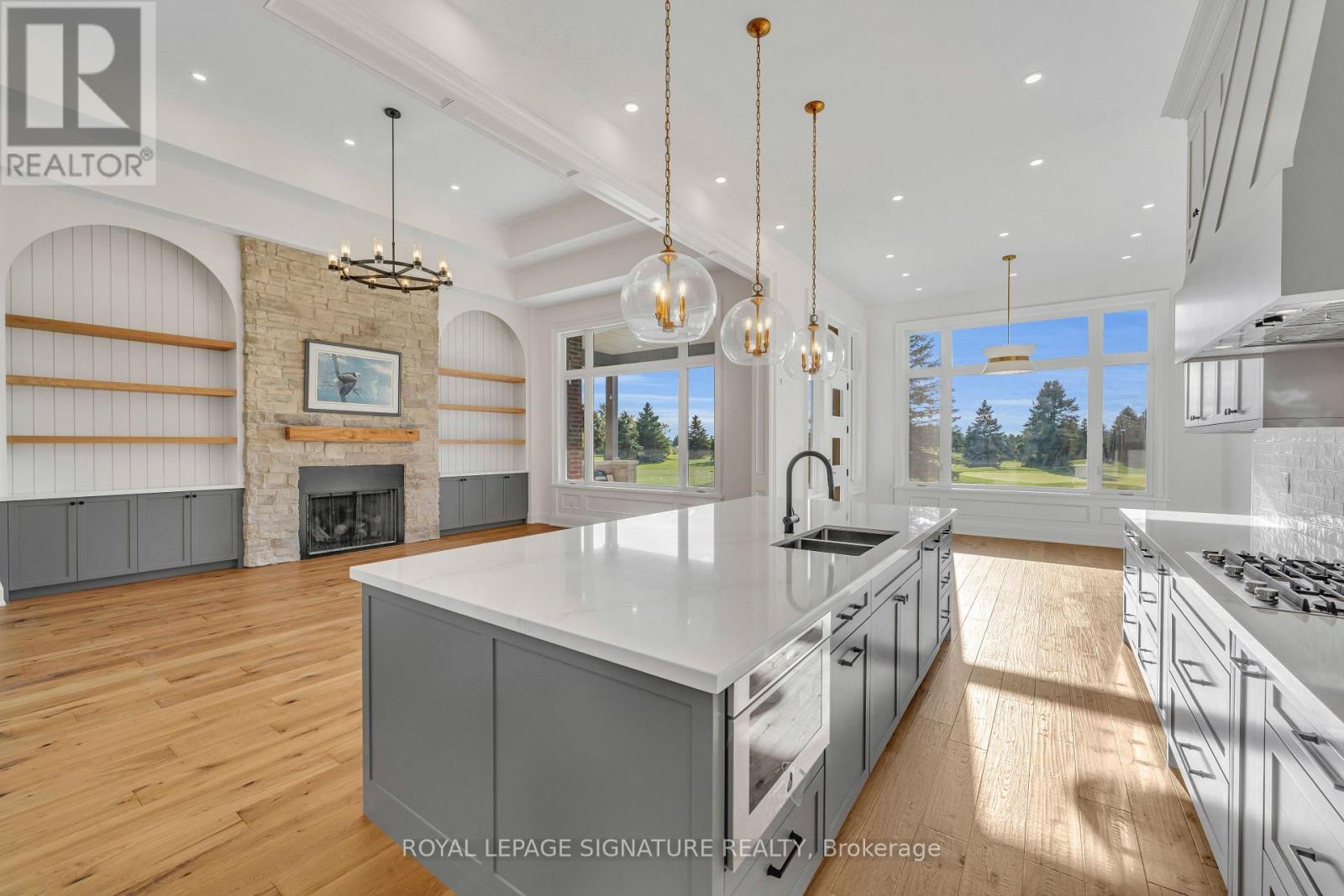 10 Franklin Crescent, Whitby, Ontario  L0B 1A0 - Photo 4 - E12521698