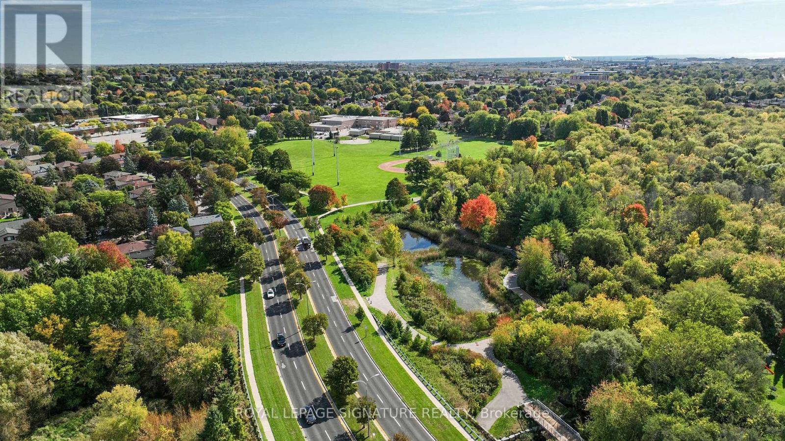 28 Longfellow Court, Whitby, Ontario  L1N 6V7 - Photo 35 - E12521712