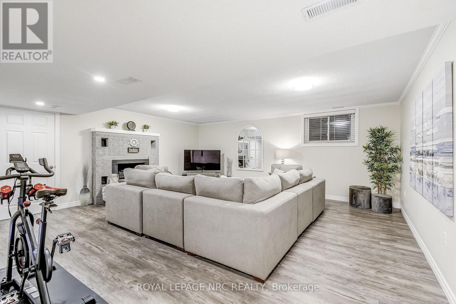 10781 Lakeshore Road W, Wainfleet, Ontario  L3K 5V4 - Photo 25 - X12494986