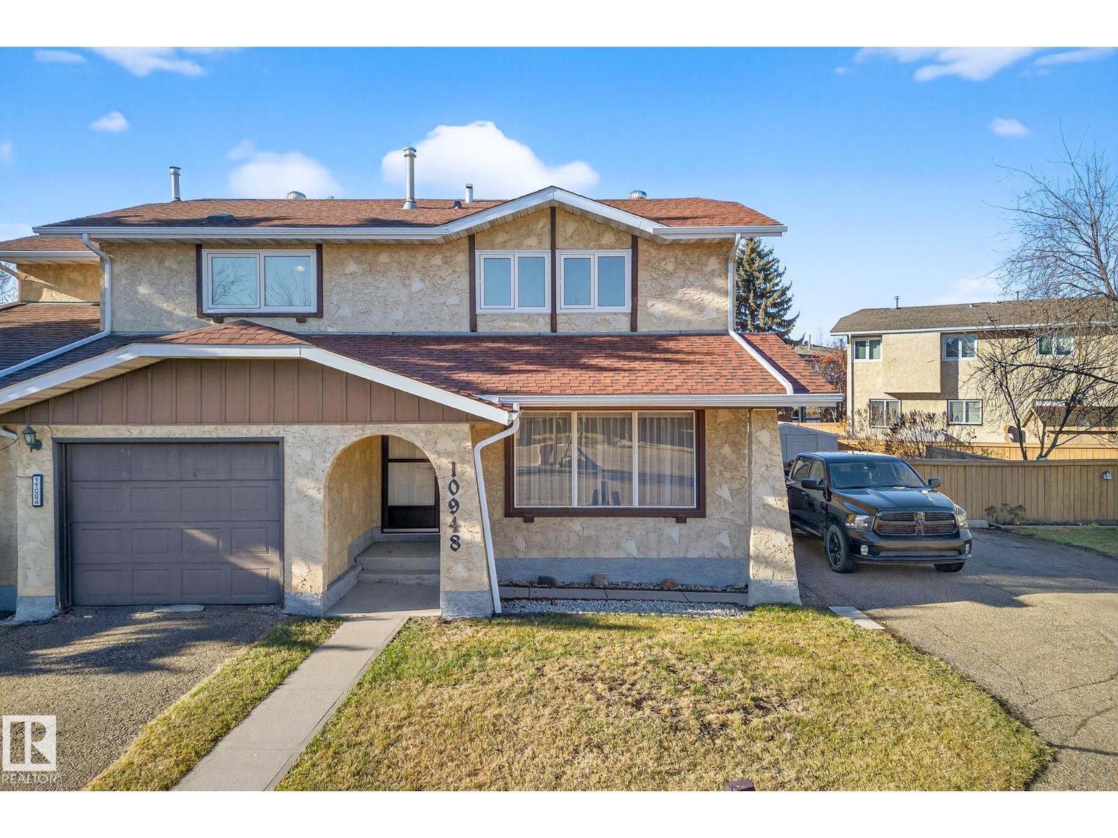 10948 BEAUMARIS RD NW, Edmonton, Alberta