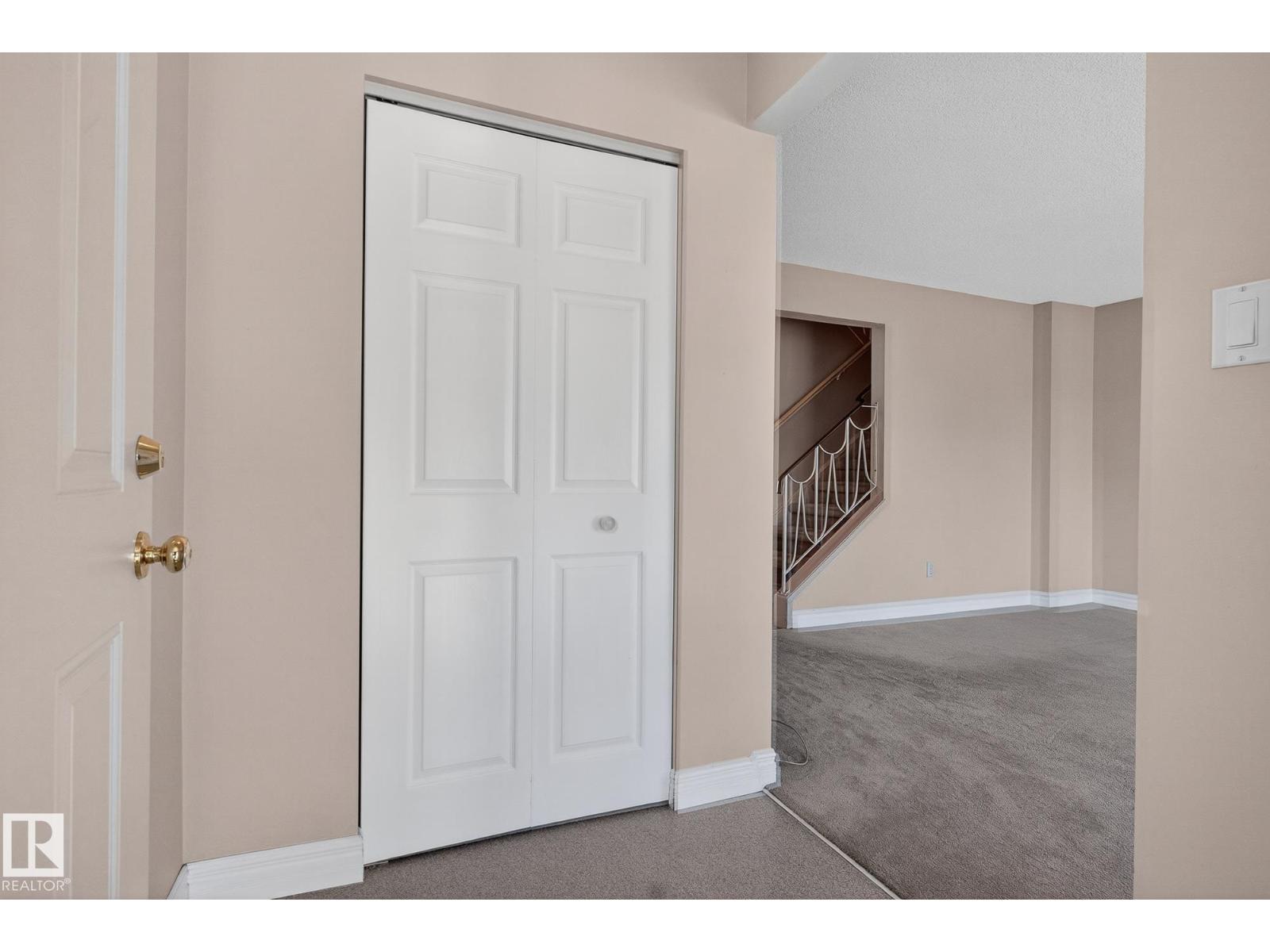 10948 Beaumaris Rd Nw, Edmonton, Alberta  T5X 1Z6 - Photo 4 - E4465073