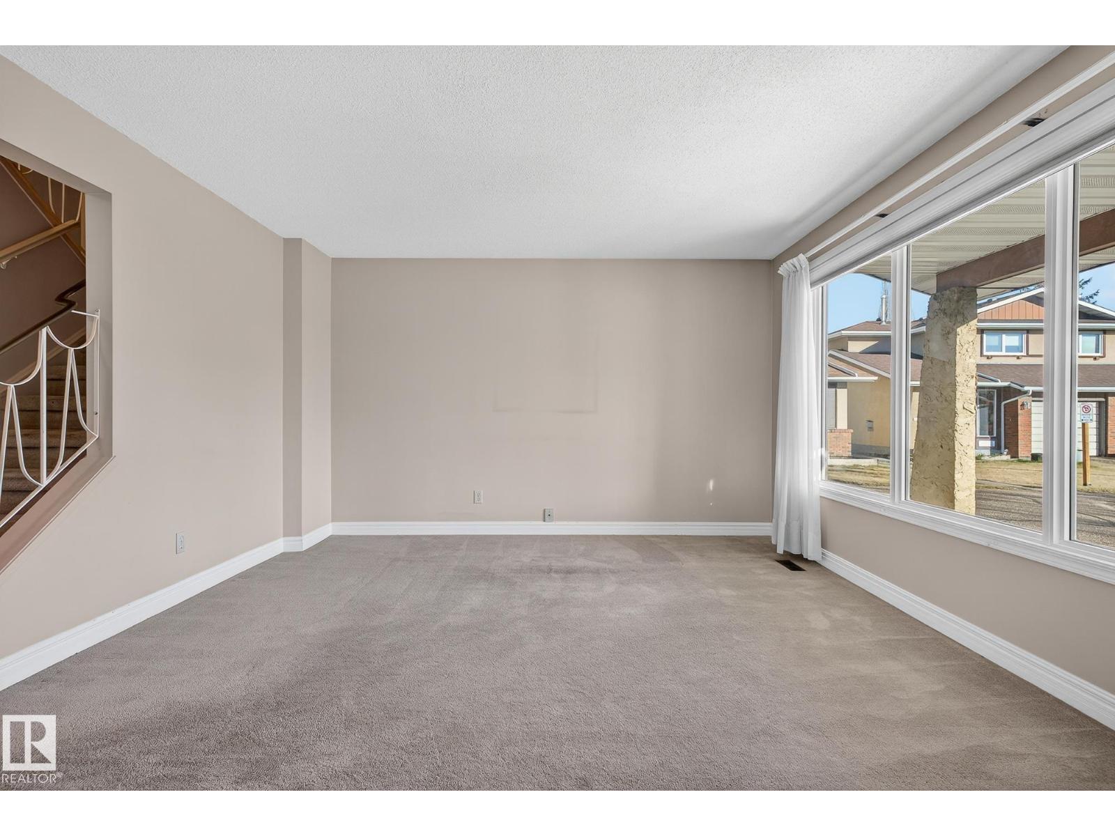 10948 Beaumaris Rd Nw, Edmonton, Alberta  T5X 1Z6 - Photo 6 - E4465073