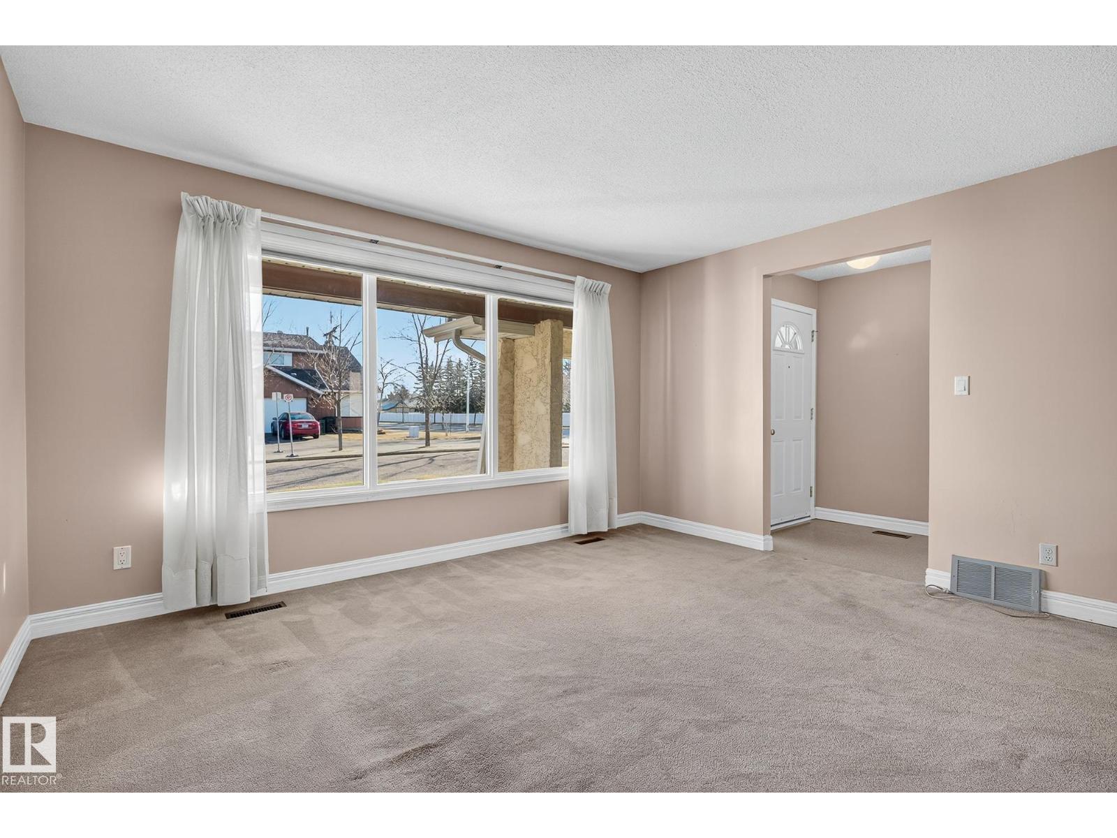 10948 Beaumaris Rd Nw, Edmonton, Alberta  T5X 1Z6 - Photo 9 - E4465073