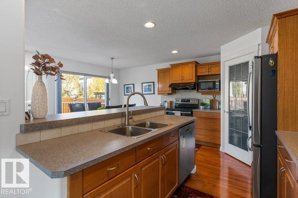 2171 Haddow Dr Nw, Edmonton, Alberta  T6R 3M6 - Photo 15 - E4465075