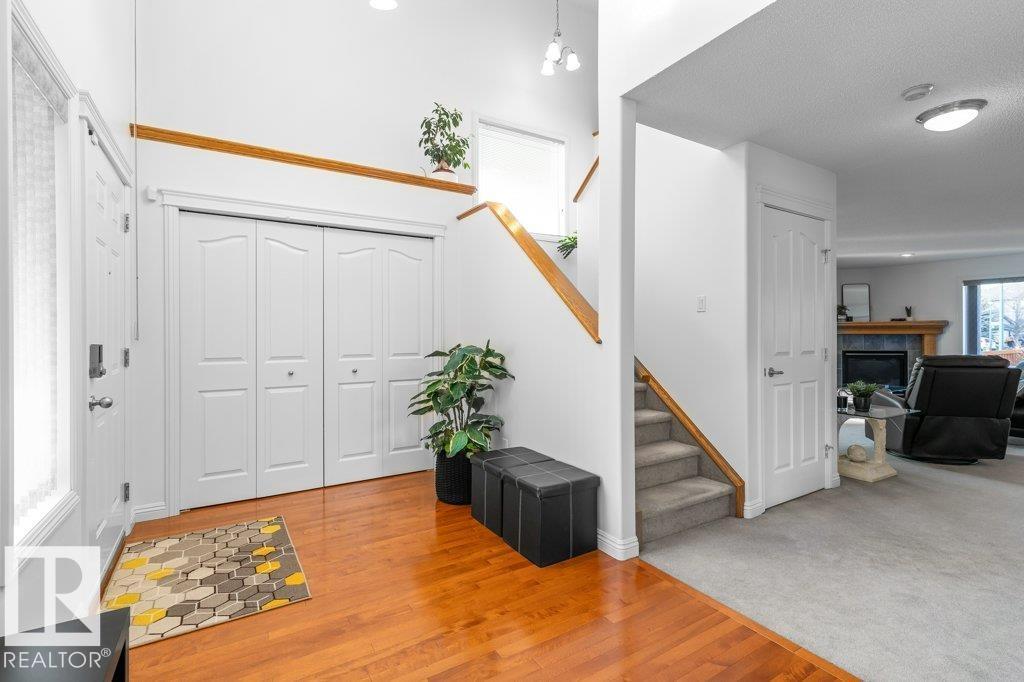 2171 Haddow Dr Nw, Edmonton, Alberta  T6R 3M6 - Photo 2 - E4465075