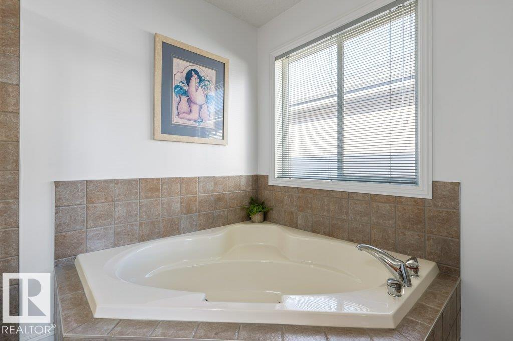 2171 Haddow Dr Nw, Edmonton, Alberta  T6R 3M6 - Photo 30 - E4465075