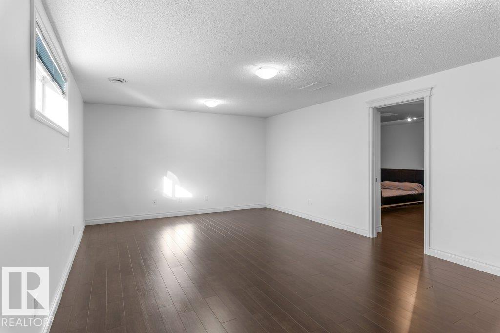 2171 Haddow Dr Nw, Edmonton, Alberta  T6R 3M6 - Photo 32 - E4465075