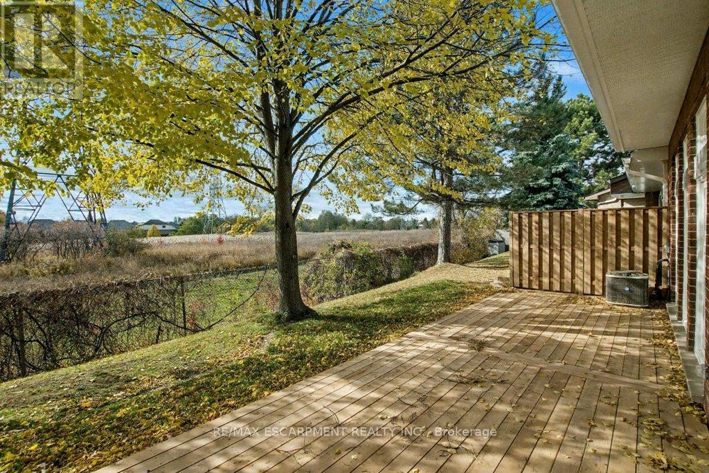 33 Sister Kern Terrace, Hamilton, Ontario L9B 2M1 - Photo 34 - X12435131