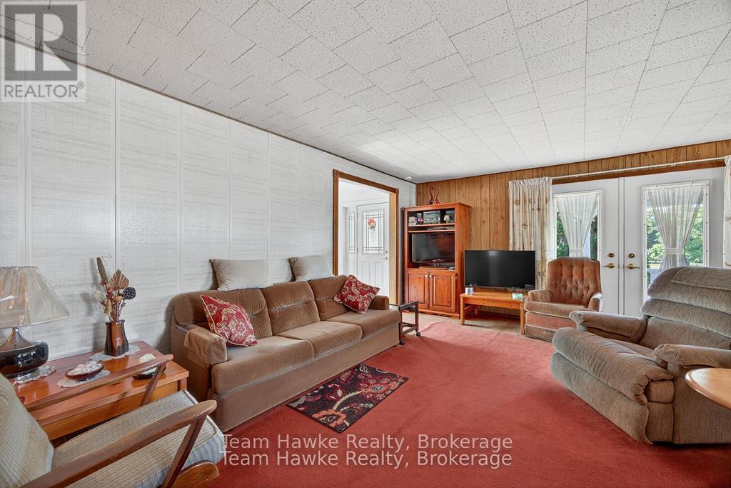 203 Woodlands Avenue, Tay, Ontario L0K 1R0 - Photo 16 - S12521726