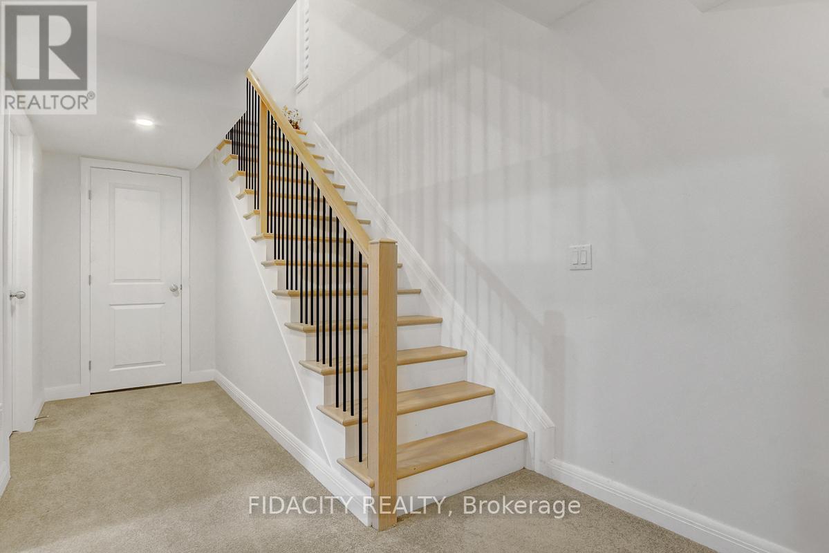 864 Moses Tennisco Street, Ottawa, Ontario  K1K 5A2 - Photo 27 - X12521876