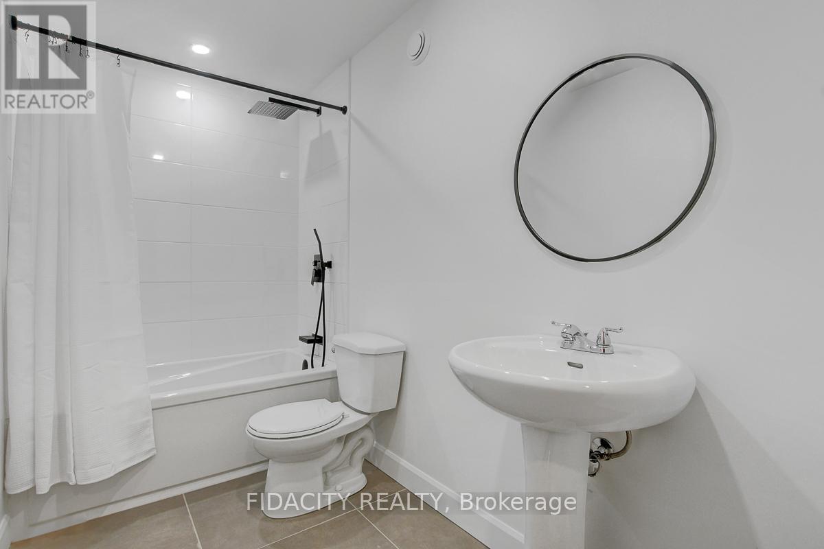 864 Moses Tennisco Street, Ottawa, Ontario  K1K 5A2 - Photo 29 - X12521876