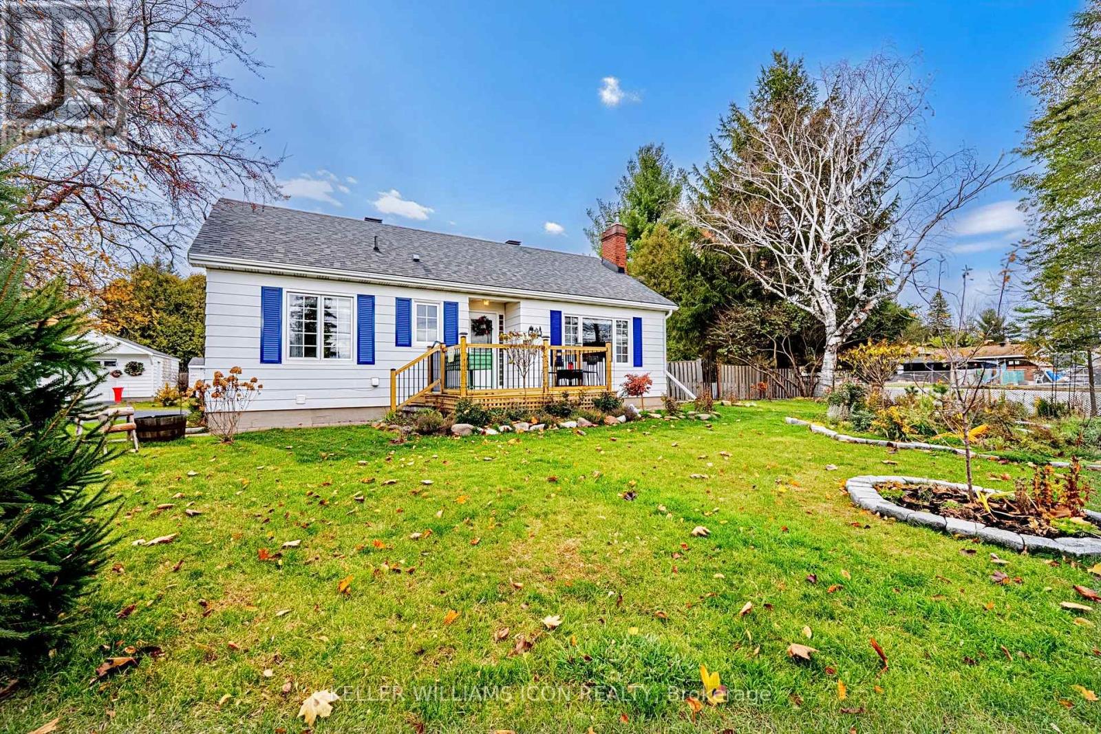 320 Donald B. Munro Drive, Ottawa, Ontario  K0A 1L0 - Photo 2 - X12521886