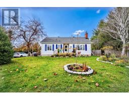 320 DONALD B. MUNRO DRIVE, Ottawa, Ontario