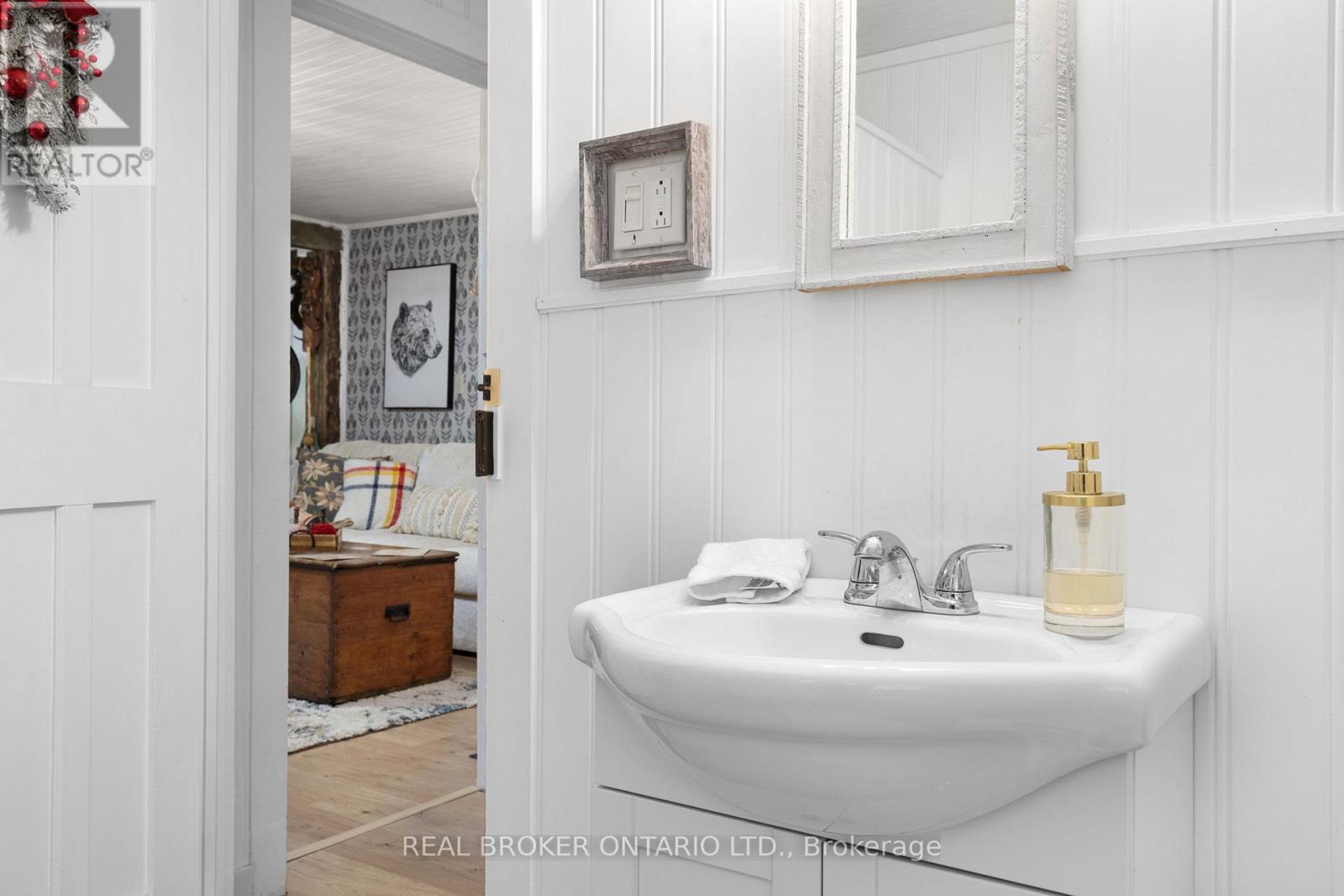 66 Bridge Street, Addington Highlands, Ontario  K0H 1L0 - Photo 19 - X12521924