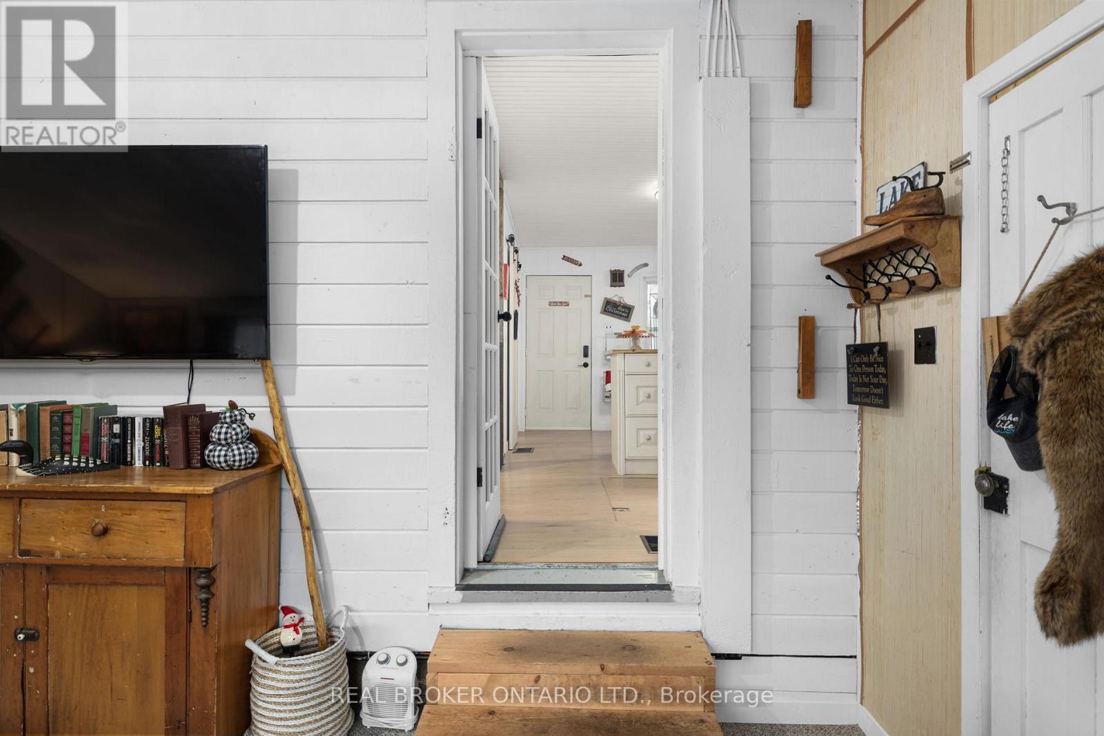 66 Bridge Street, Addington Highlands, Ontario  K0H 1L0 - Photo 29 - X12521924