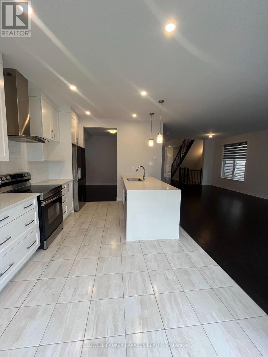 248 Dagenham Street, Ottawa, Ontario  K2S 2X7 - Photo 5 - X12522112