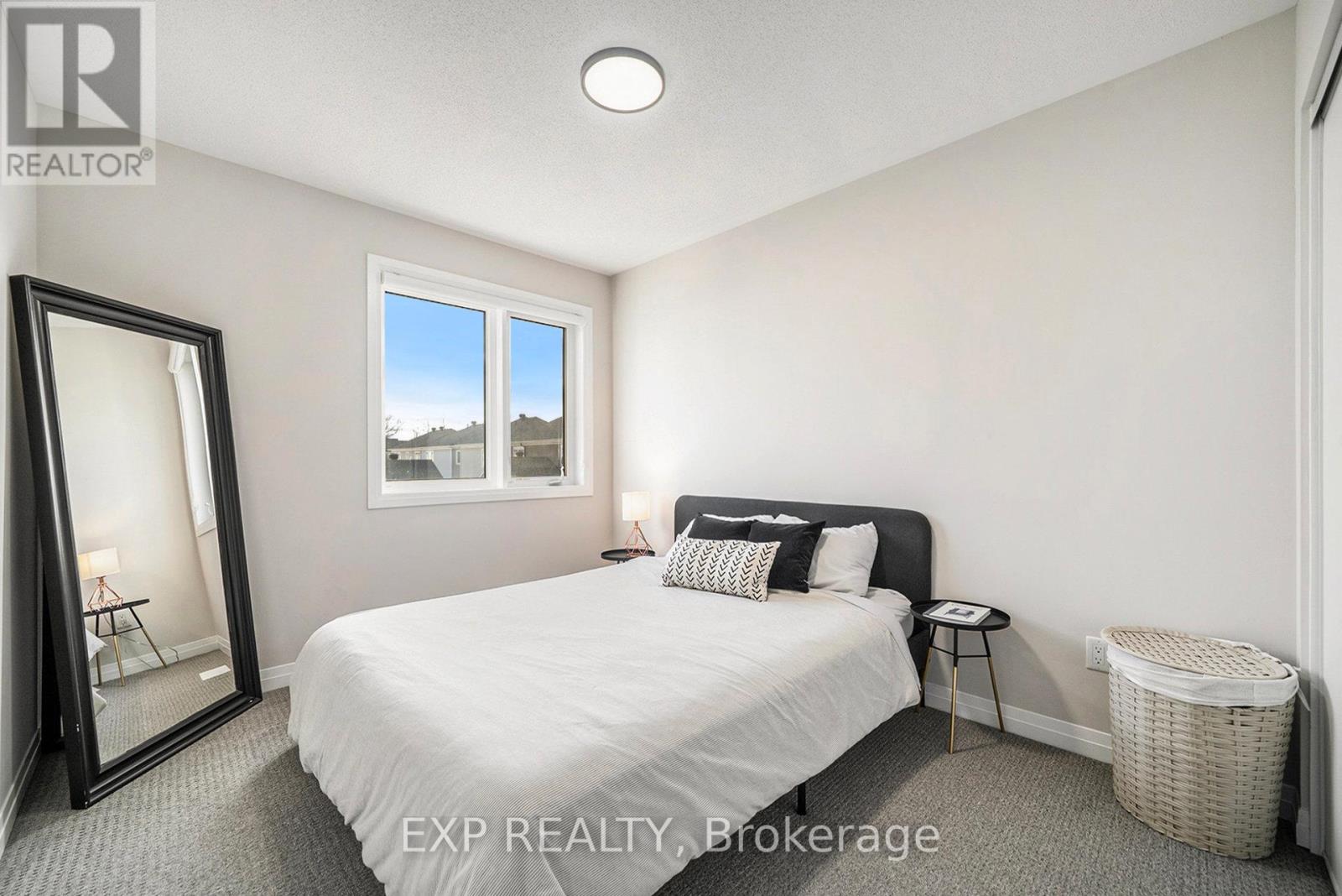 808 Horseshoe Falls Way, Ottawa, Ontario  K2J 6P6 - Photo 19 - X12522182