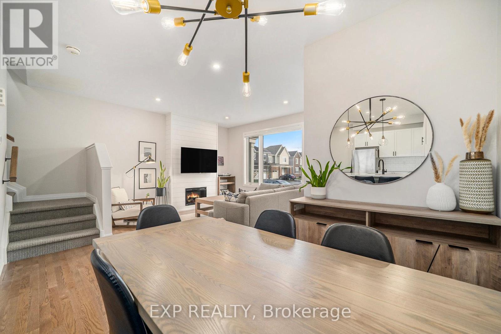 808 Horseshoe Falls Way, Ottawa, Ontario  K2J 6P6 - Photo 7 - X12522182