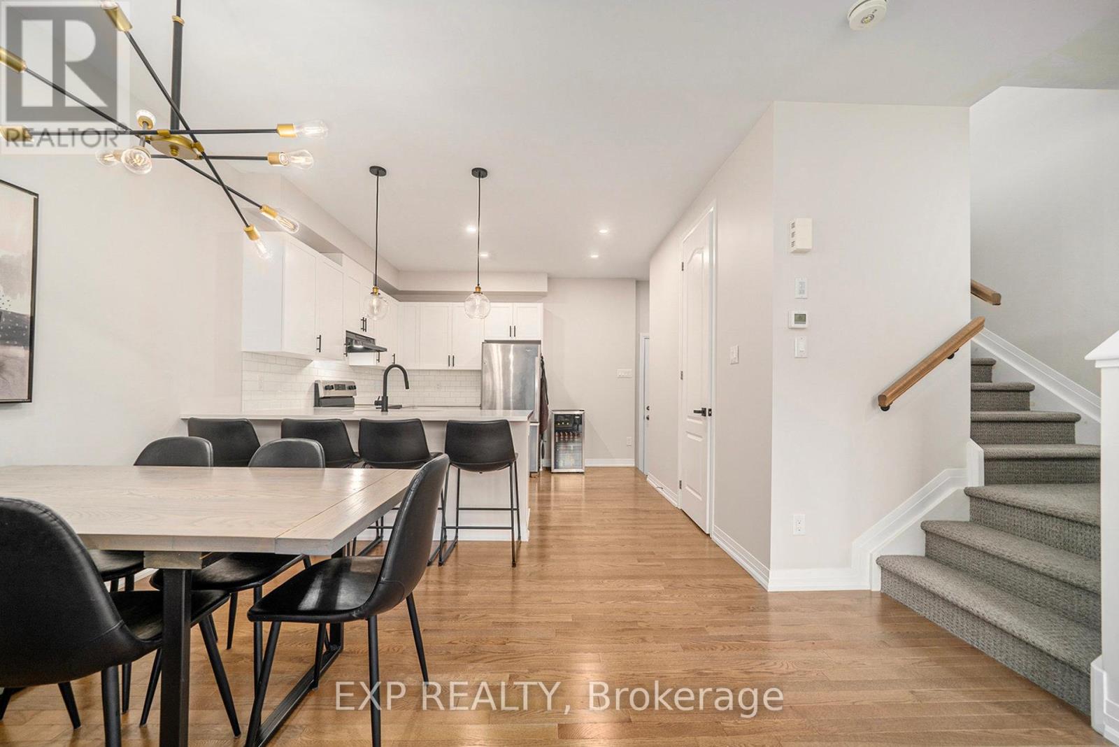 808 Horseshoe Falls Way, Ottawa, Ontario  K2J 6P6 - Photo 8 - X12522182