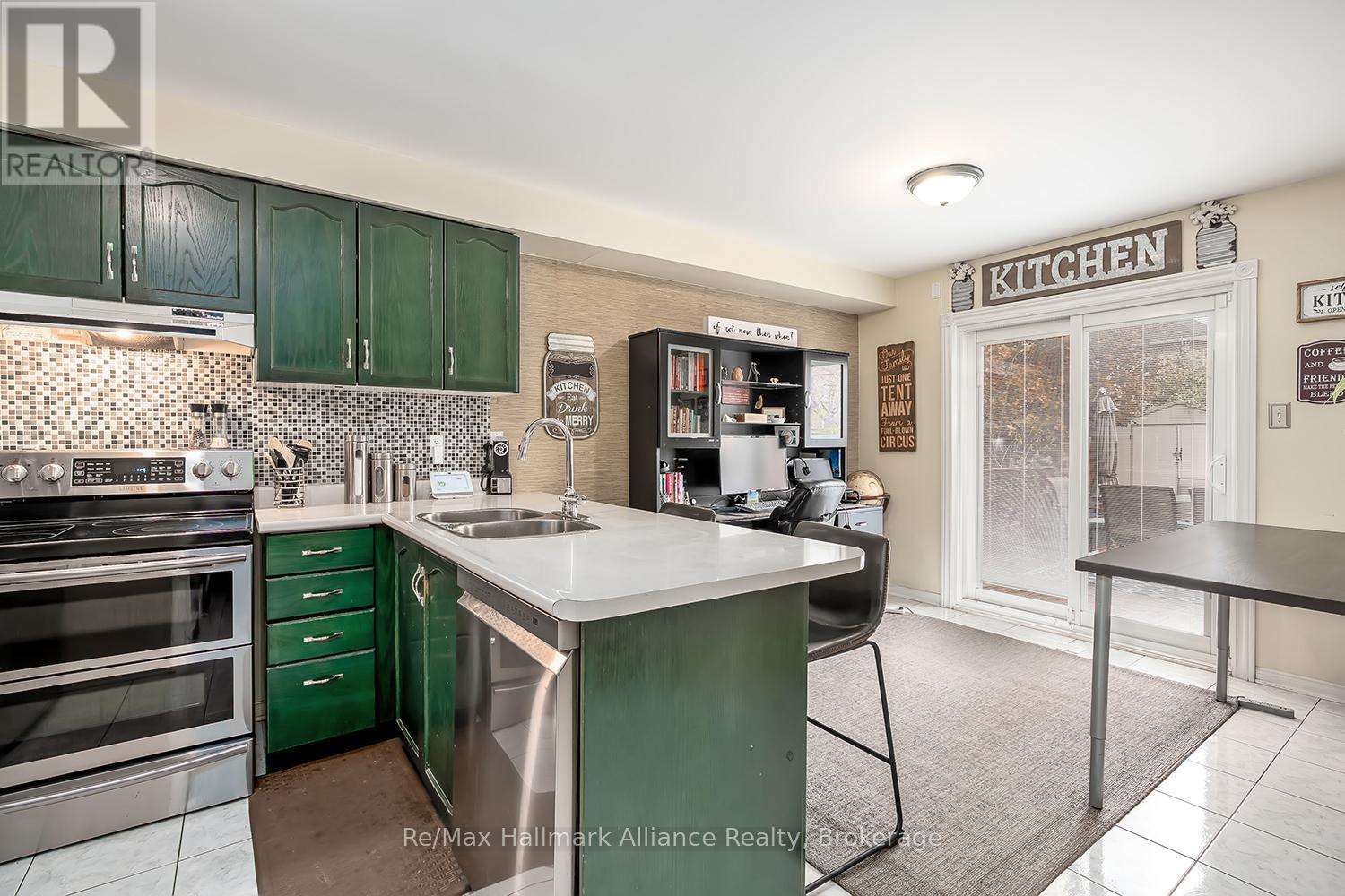 2411 East Gate Crescent, Oakville (Ro River Oaks), Ontario  L6H 6L1 - Photo 16 - W12521982