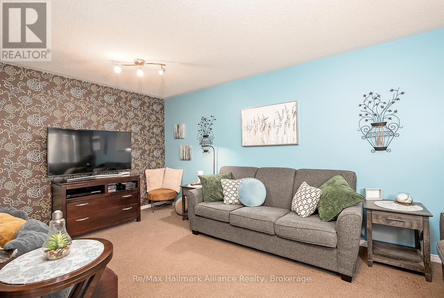 2411 East Gate Crescent, Oakville (Ro River Oaks), Ontario  L6H 6L1 - Photo 8 - W12521982