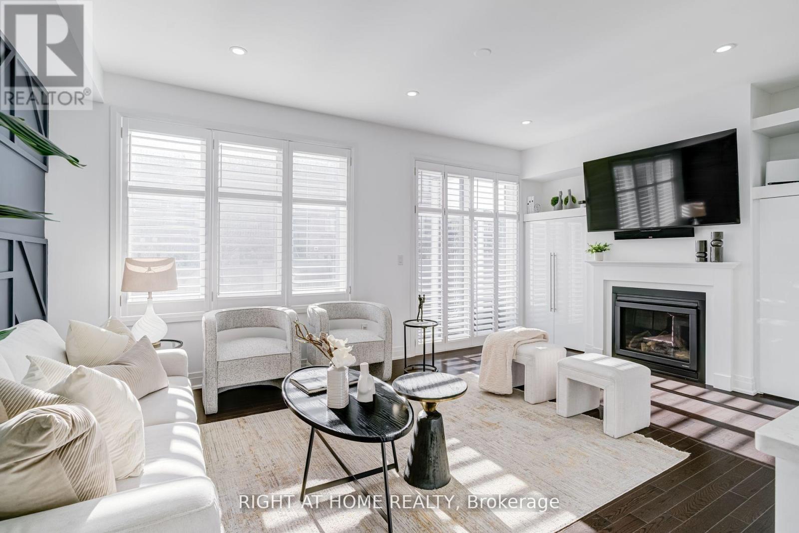 310 Silk Twist Drive, East Gwillimbury, Ontario  L9N 0V4 - Photo 11 - N12521700